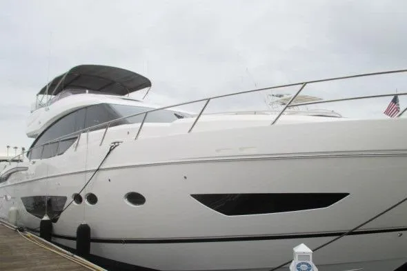 Sexsea Yacht Photos Pics bow starboard