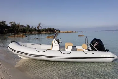 2023 Bombard Sunrider 650