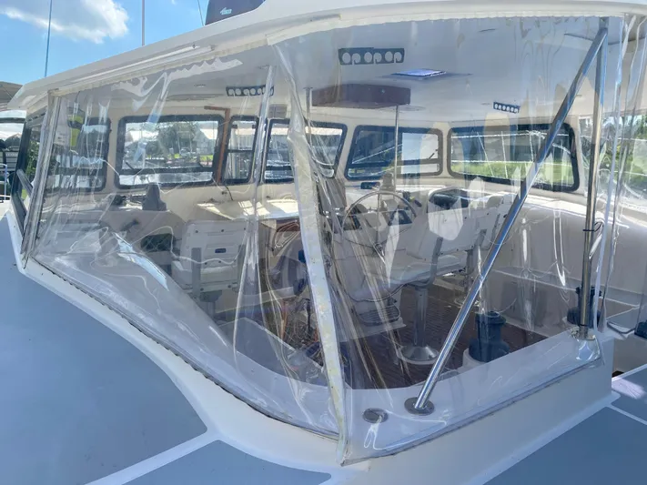 Island Breeze Yacht Photos Pics 