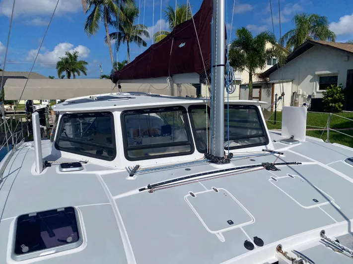 Island Breeze Yacht Photos Pics 