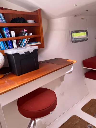 Island Breeze Yacht Photos Pics 