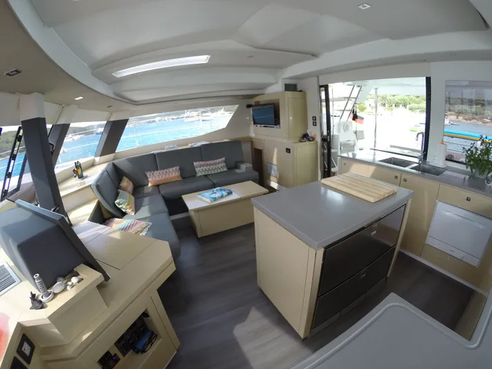 Xclip Yacht Photos Pics 