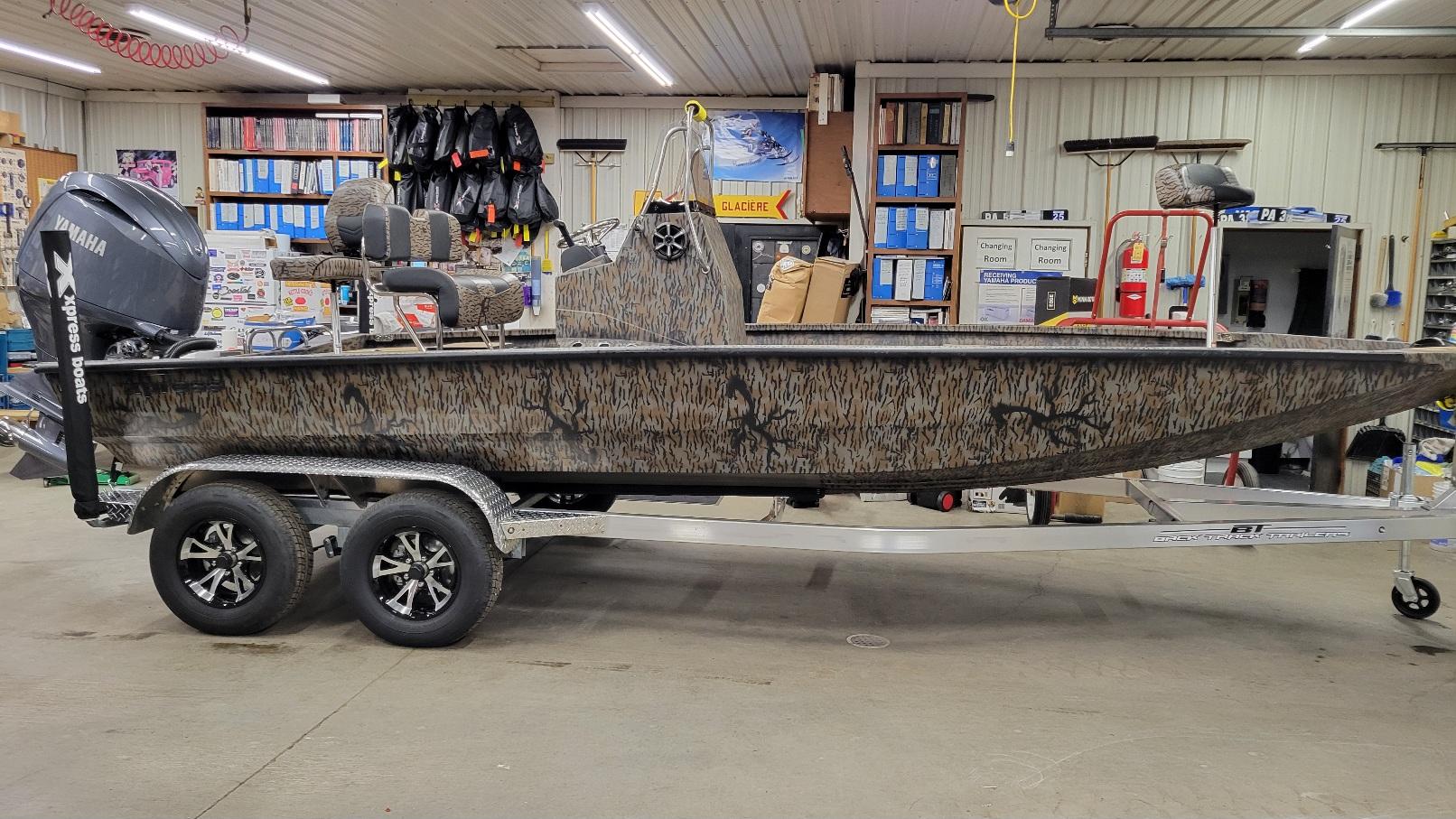 Xpress H210 Bay w/ Yamaha 150 (In stock!)