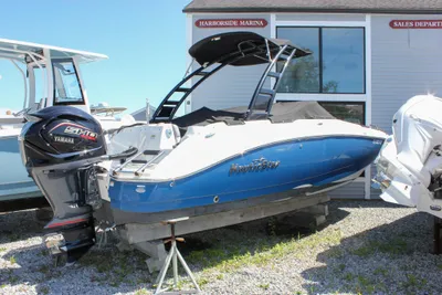 NauticStar 243 DC