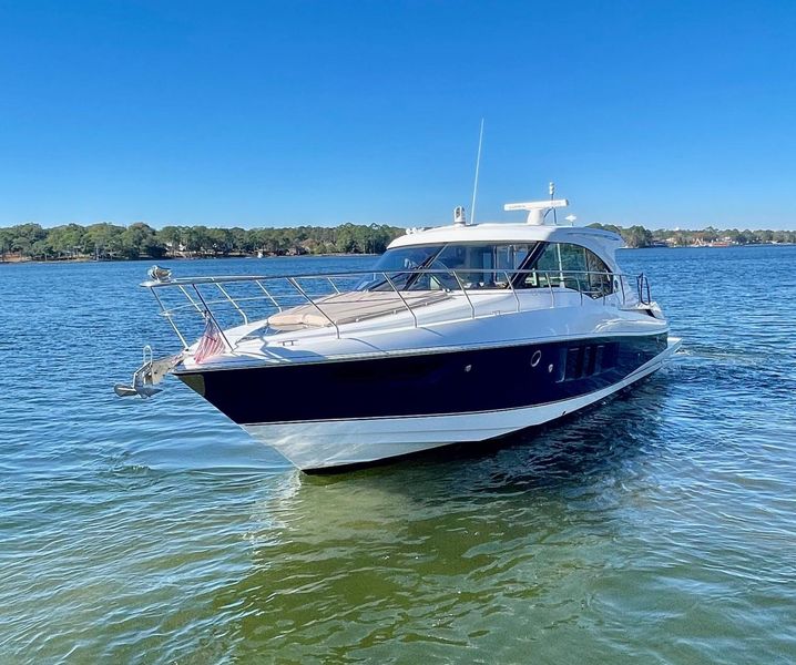 2015 Cruisers Yachts 45 Cantius