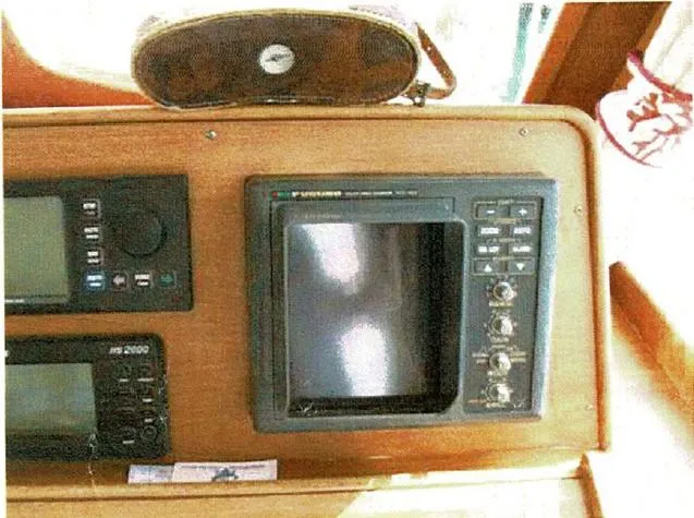 Tatosh Yacht Photos Pics 1998 Grand Banks 43 Eastbay FB dashboard with navigation equipment and controls.