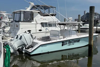 Venture 34 Center Console