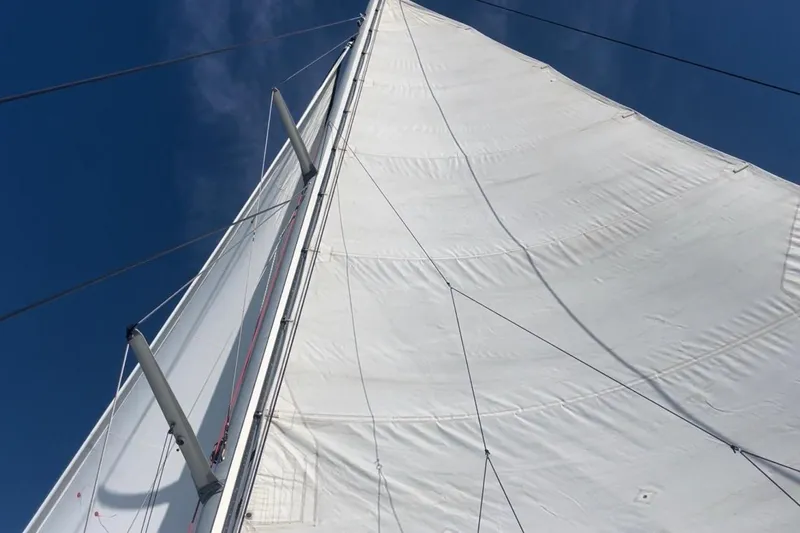  Yacht Photos Pics Sail of Voyager Norseman 430 yacht against clear blue sky, 1998 model.