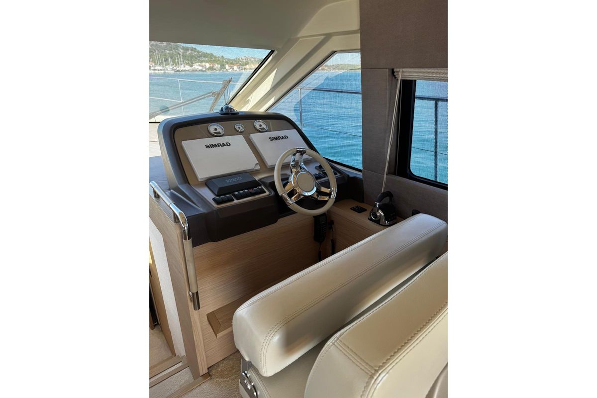 2014 Beneteau 49