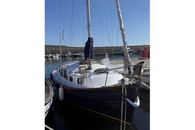 1975 Myabca Delfin 28