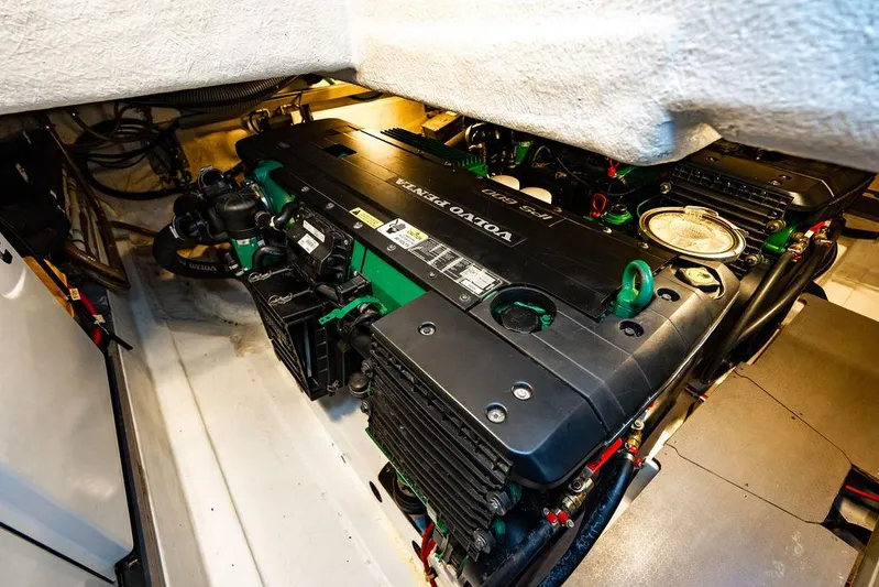 The Royal Blue Yacht Photos Pics 