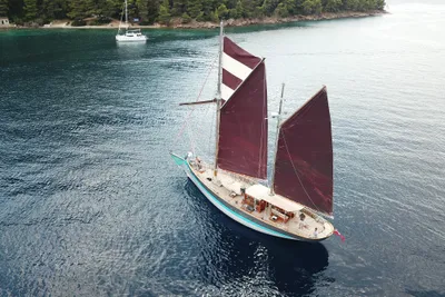 Ketch Classic 65ft Ketch Pilot House