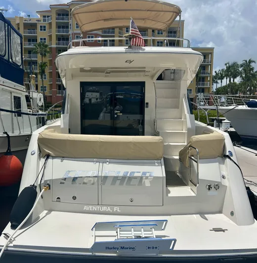  Yacht Photos Pics 2014 Carver C40 yacht docked in Aventura, Florida.