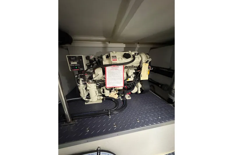  Yacht Photos Pics Engine compartment of 2023 Formula 400 Super Sport Crossover boat.