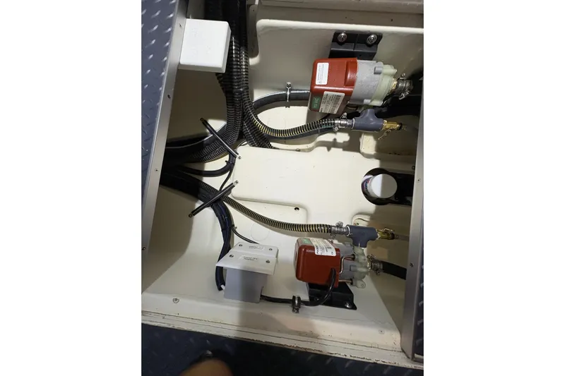  Yacht Photos Pics Engine compartment of 2023 Formula 400 Super Sport Crossover with visible wiring and components.