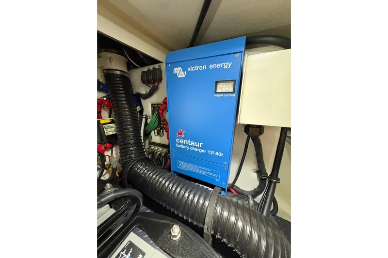  Yacht Photos Pics 2023 Formula 400 Super Sport Crossover engine room with Victron Energy Centaur battery charger.