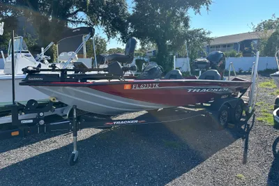 Tracker Pro Team 195 TXW