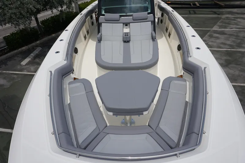 Bwcp0430a424 Yacht Photos Pics 2024 Boston Whaler 380 Outrage boat with spacious seating and sleek design.