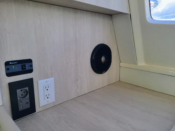 Ohana Yacht Photos Pics Interior of Leopard 44 yacht with outlets and speaker.