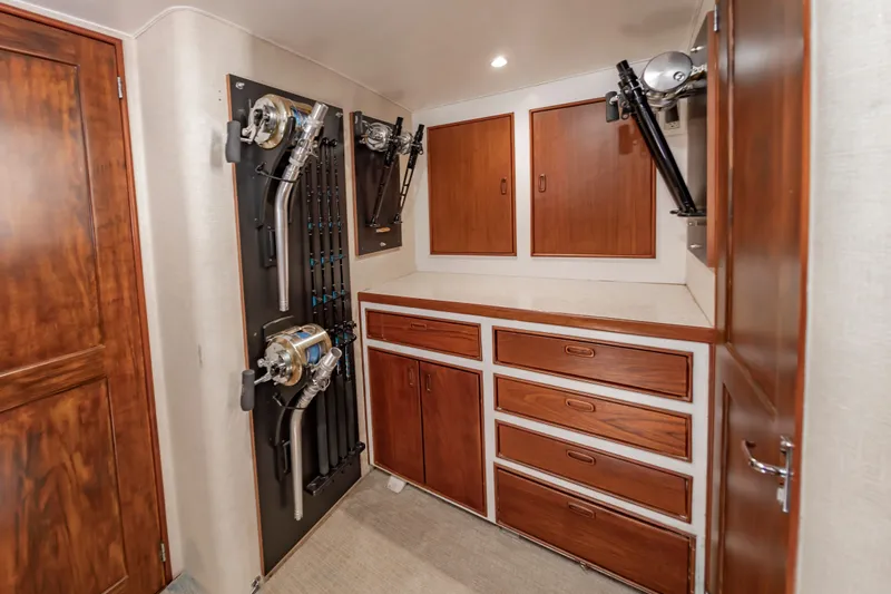 Sea Junkie Yacht Photos Pics 