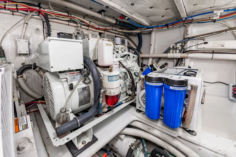 Sea Junkie Yacht Photos Pics 