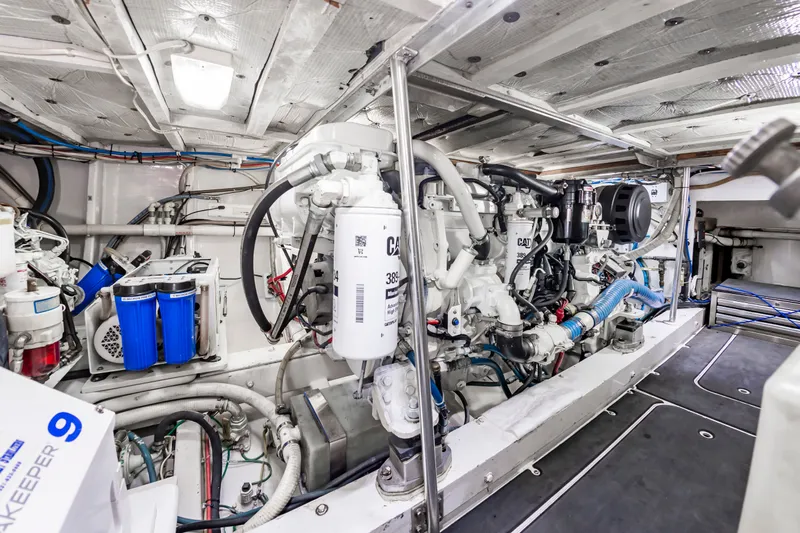 Sea Junkie Yacht Photos Pics 