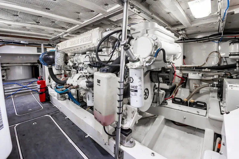 Sea Junkie Yacht Photos Pics 