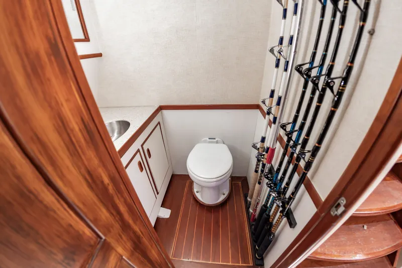 Sea Junkie Yacht Photos Pics 