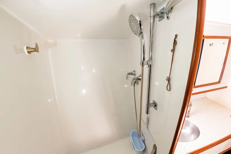 Sea Junkie Yacht Photos Pics 