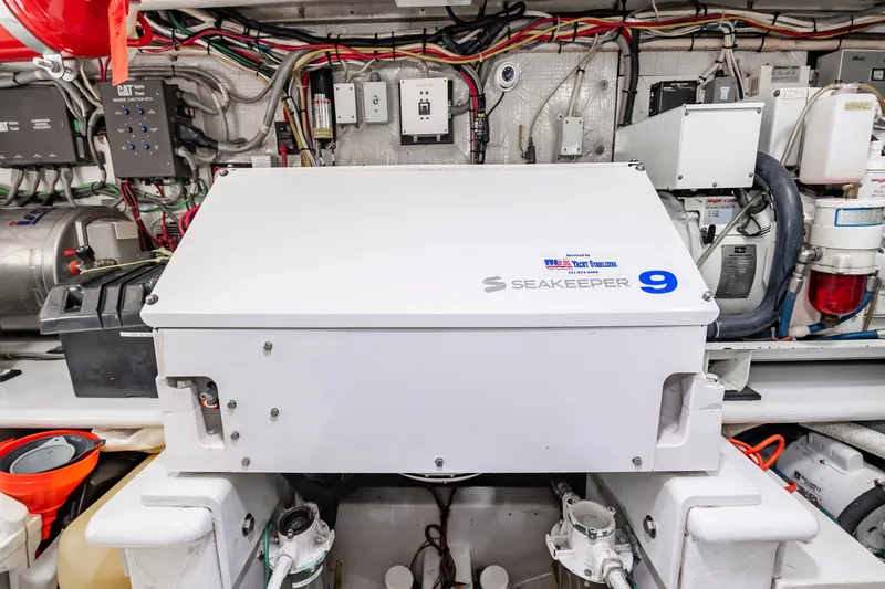 Sea Junkie Yacht Photos Pics 