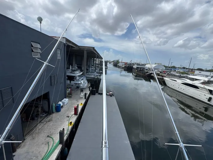 Dry Bones Yacht Photos Pics 