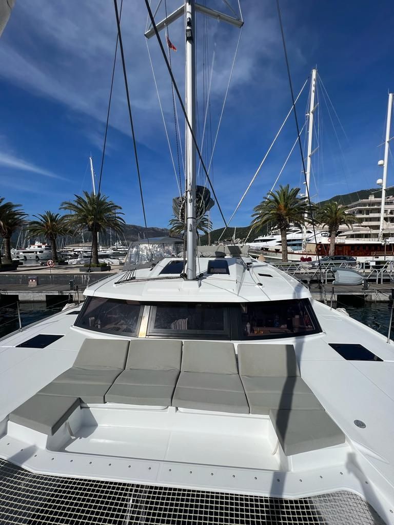 2021 Fountaine Pajot 44 