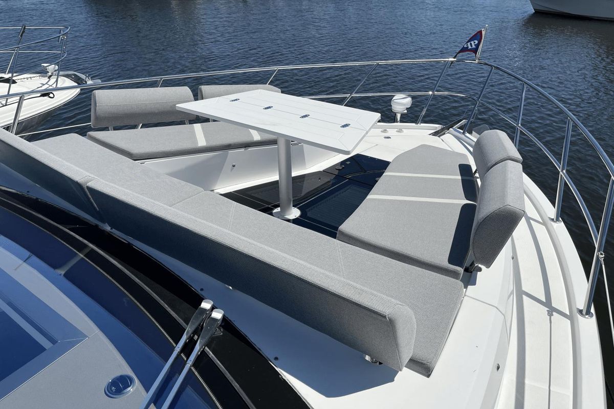 2022 Galeon 47 