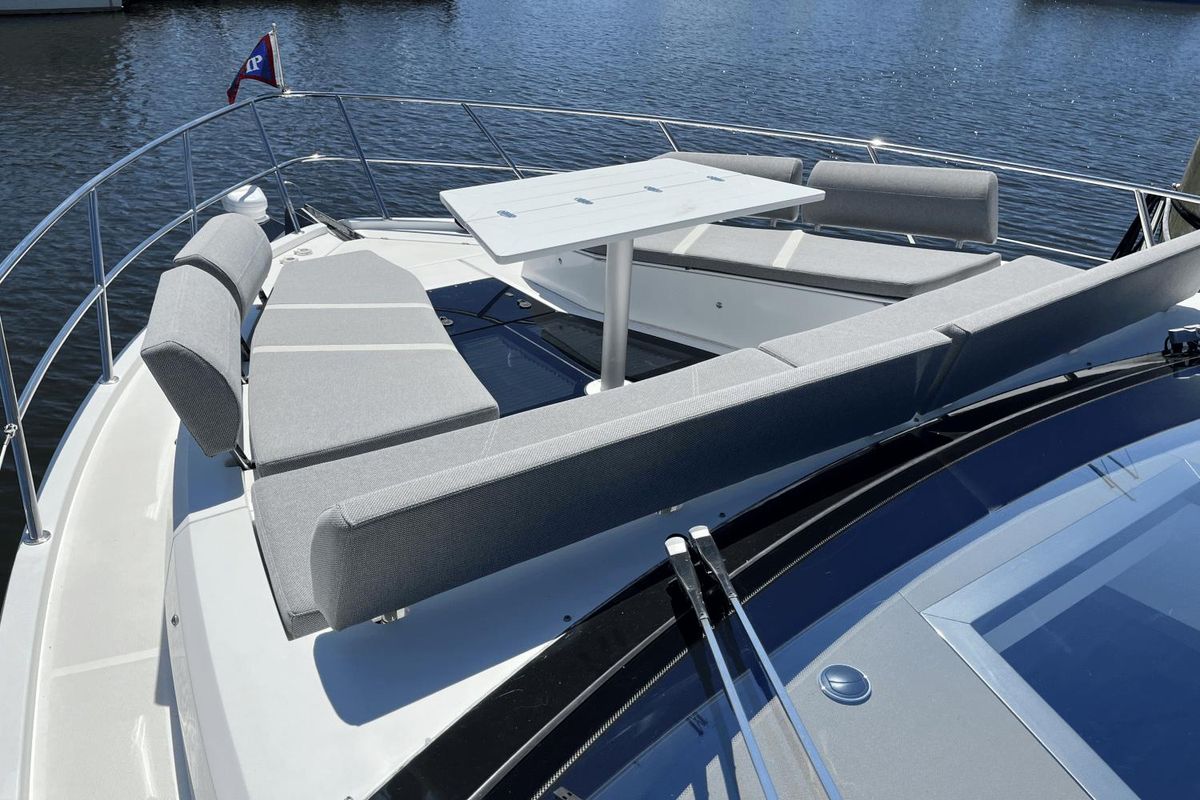 2022 Galeon 47 