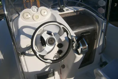 2006 Quicksilver 555 Commander