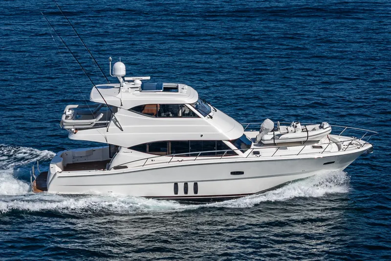 True North Yacht Photos Pics 2020 Maritimo M59 yacht cruising on open water.