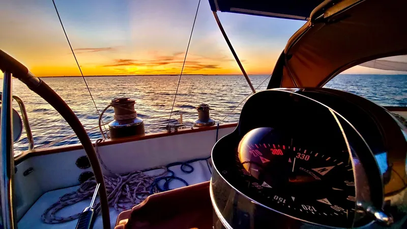 Vivamus Yacht Photos Pics 