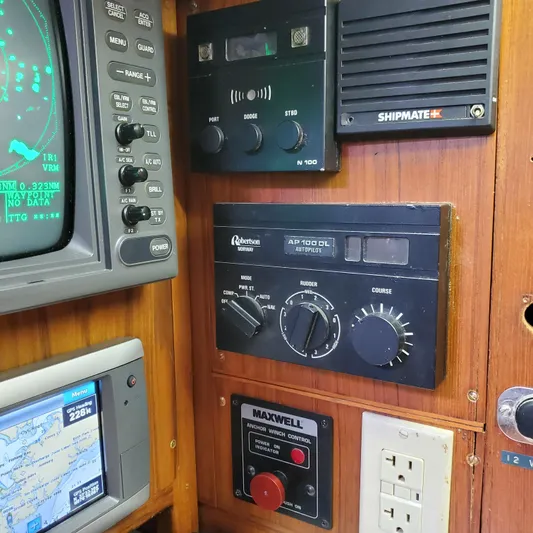 Vivamus Yacht Photos Pics 