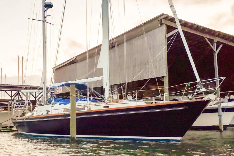 Vivamus Yacht Photos Pics 