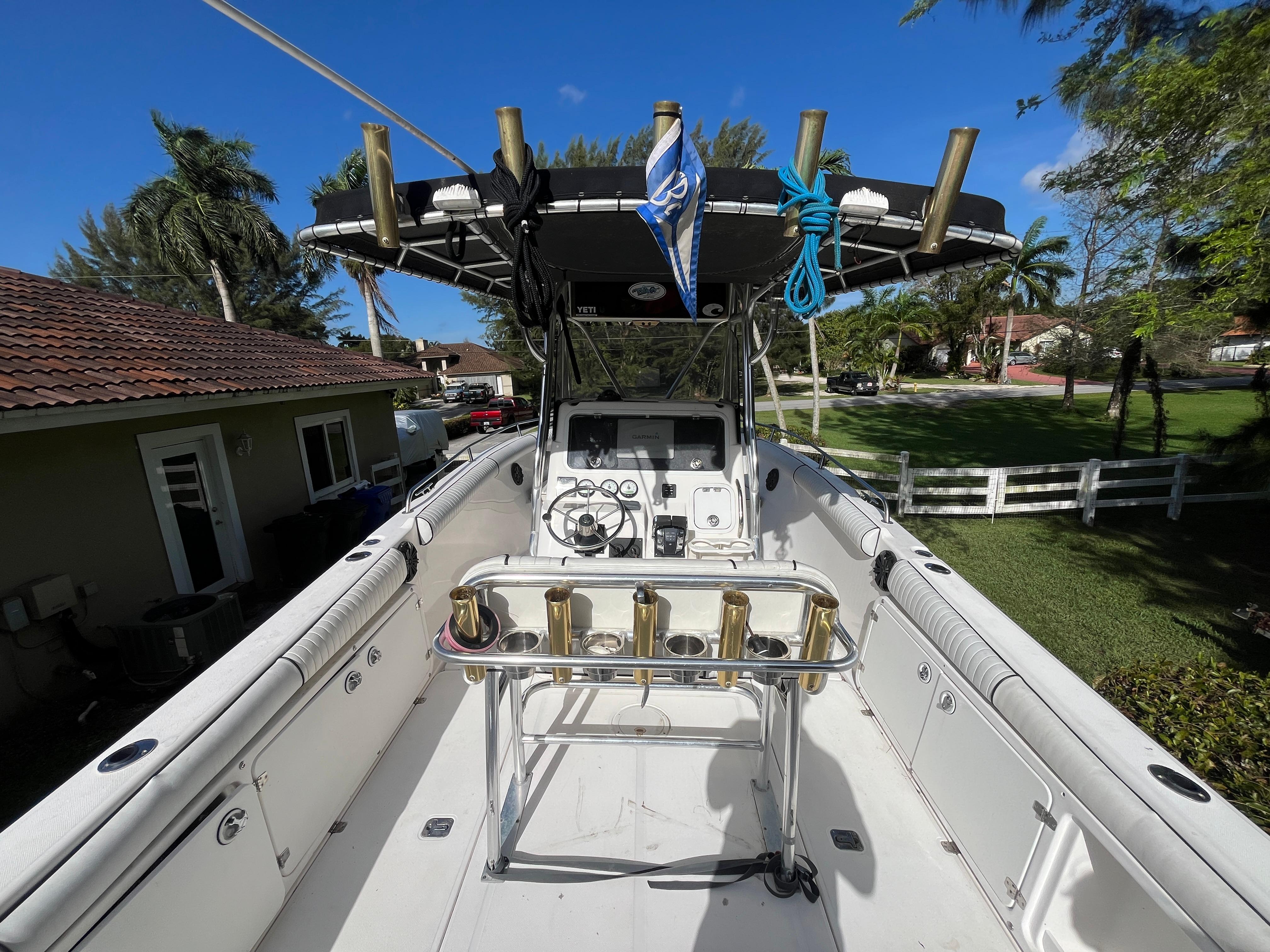 2001 Century 2900 Center Console Saltwater Fishing for sale - YachtWorld