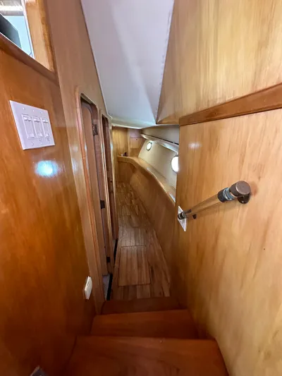 Poco Mas Yacht Photos Pics 