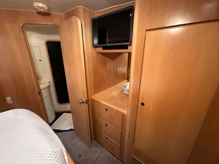 Poco Mas Yacht Photos Pics 