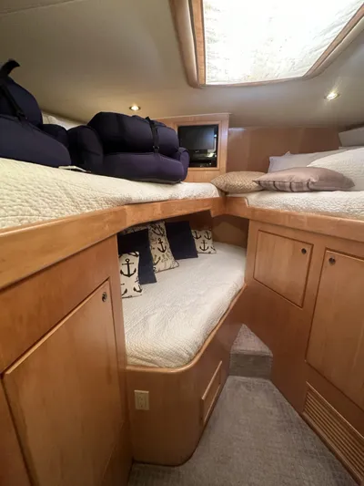 Poco Mas Yacht Photos Pics 