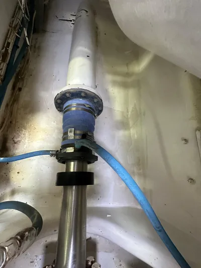 Poco Mas Yacht Photos Pics 