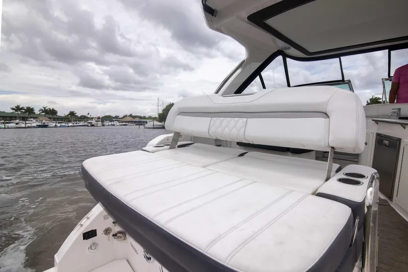 Karma Yacht Photos Pics Regal 33 Karma - Cockpit Sunpad