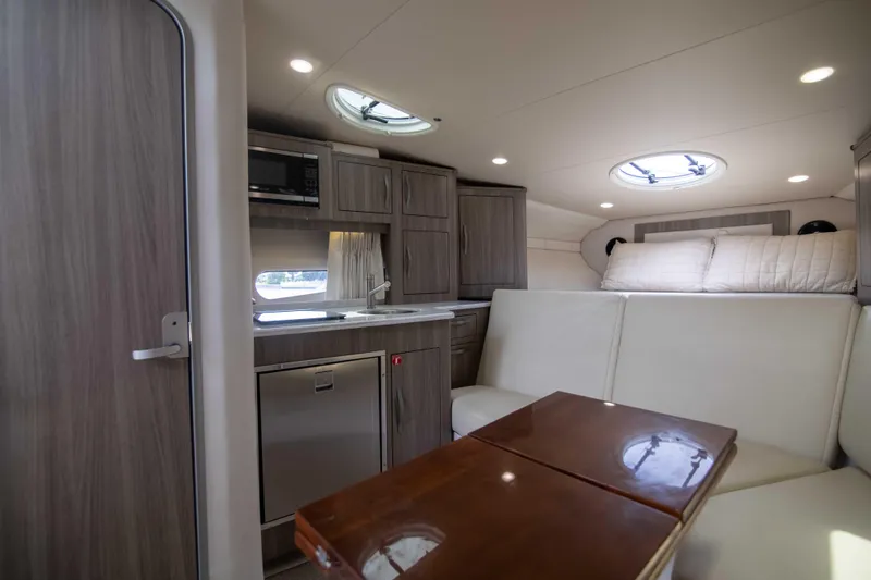 Karma Yacht Photos Pics Regal 33 Karma - Cabin