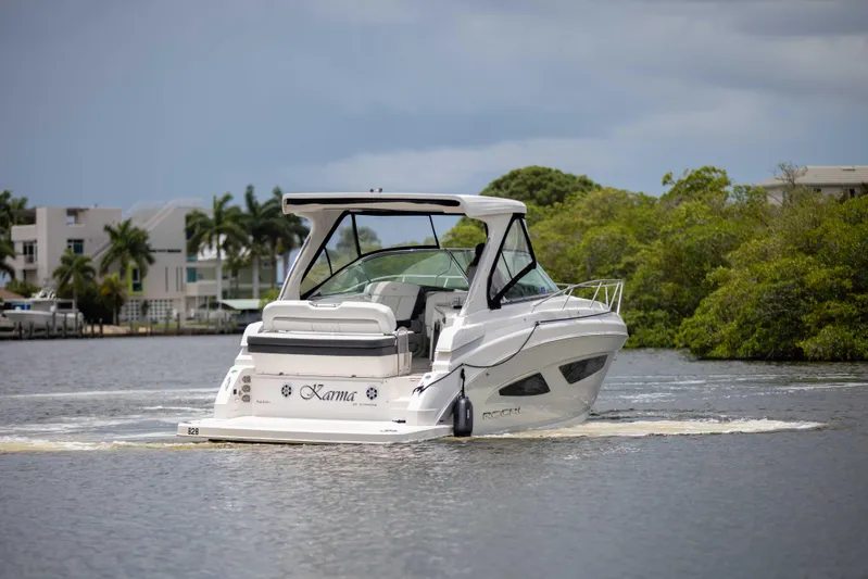 Karma Yacht Photos Pics Regal 33 Karma - Profile