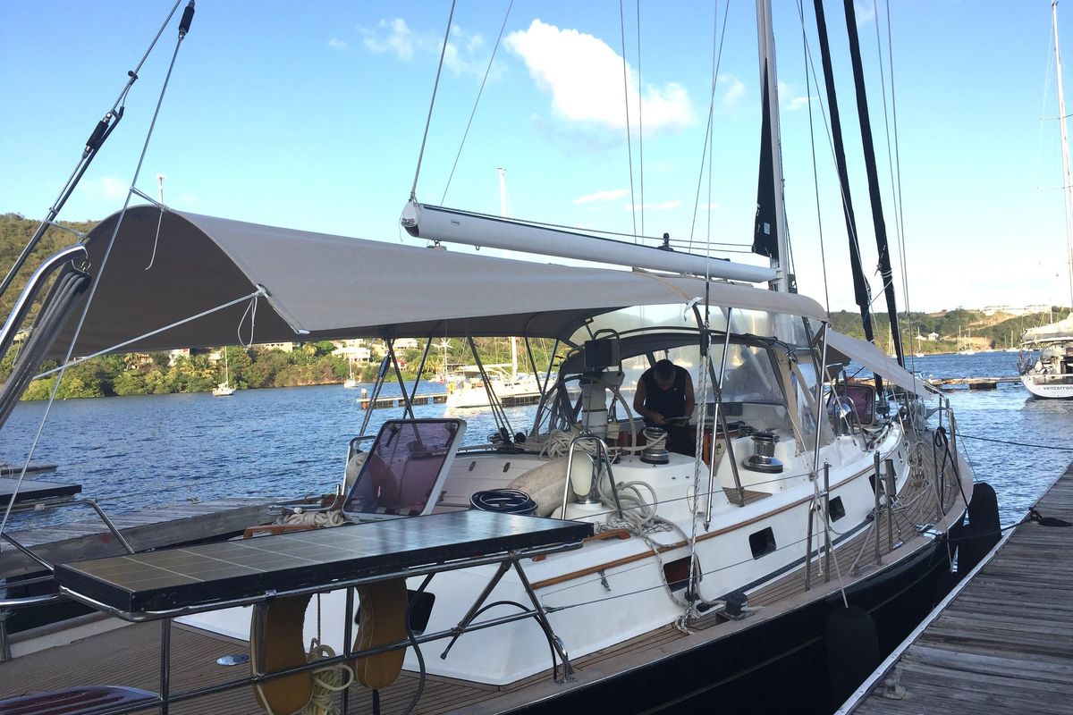 2004 Passport 47 