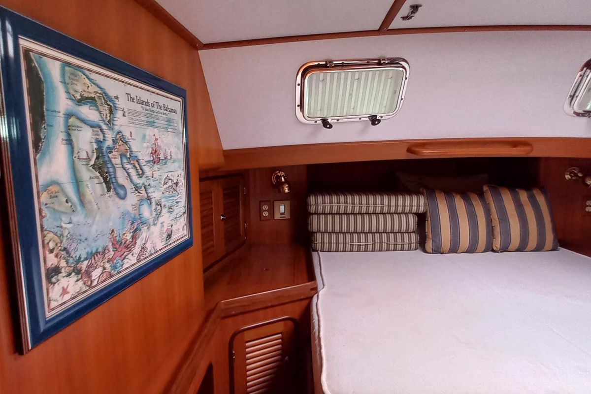 2004 Passport 47 