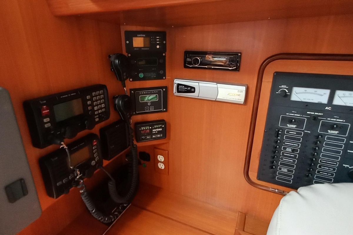 2004 Passport 47 